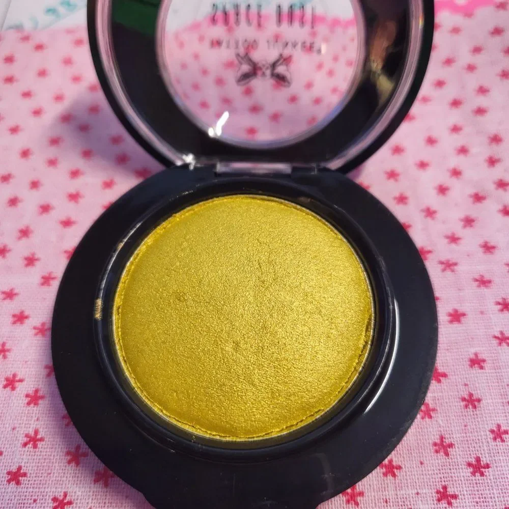 Tattoo Junkee Space Dust Moonwalk Eyeshadow